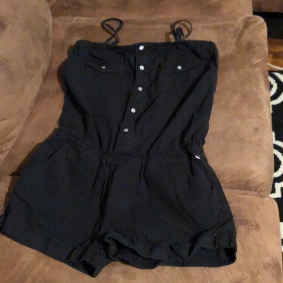 Roxy Pants - Roxy romper sz small short set with pockets😍